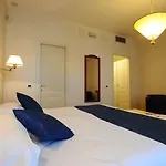 Del Ghetto 4*