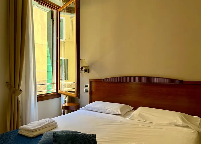 Del Ghetto בית הארחה