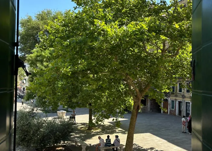 Del Ghetto בית הארחה 4*