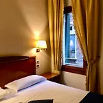 Del Ghetto 4* البندقية