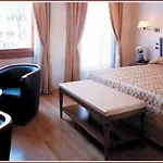 Del Ghetto 4* البندقية
