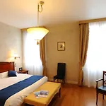 Del Ghetto 4* البندقية