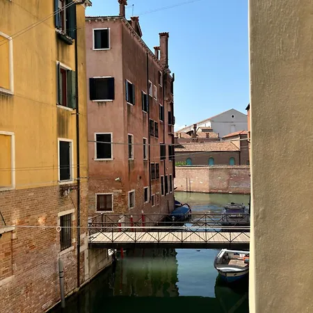 Del Ghetto Vendégház