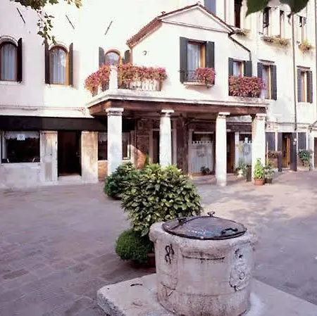 Del Ghetto Vendégház