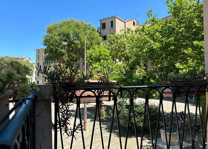 Del Ghetto 4*