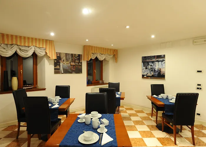 Del Ghetto Pensionat 4*